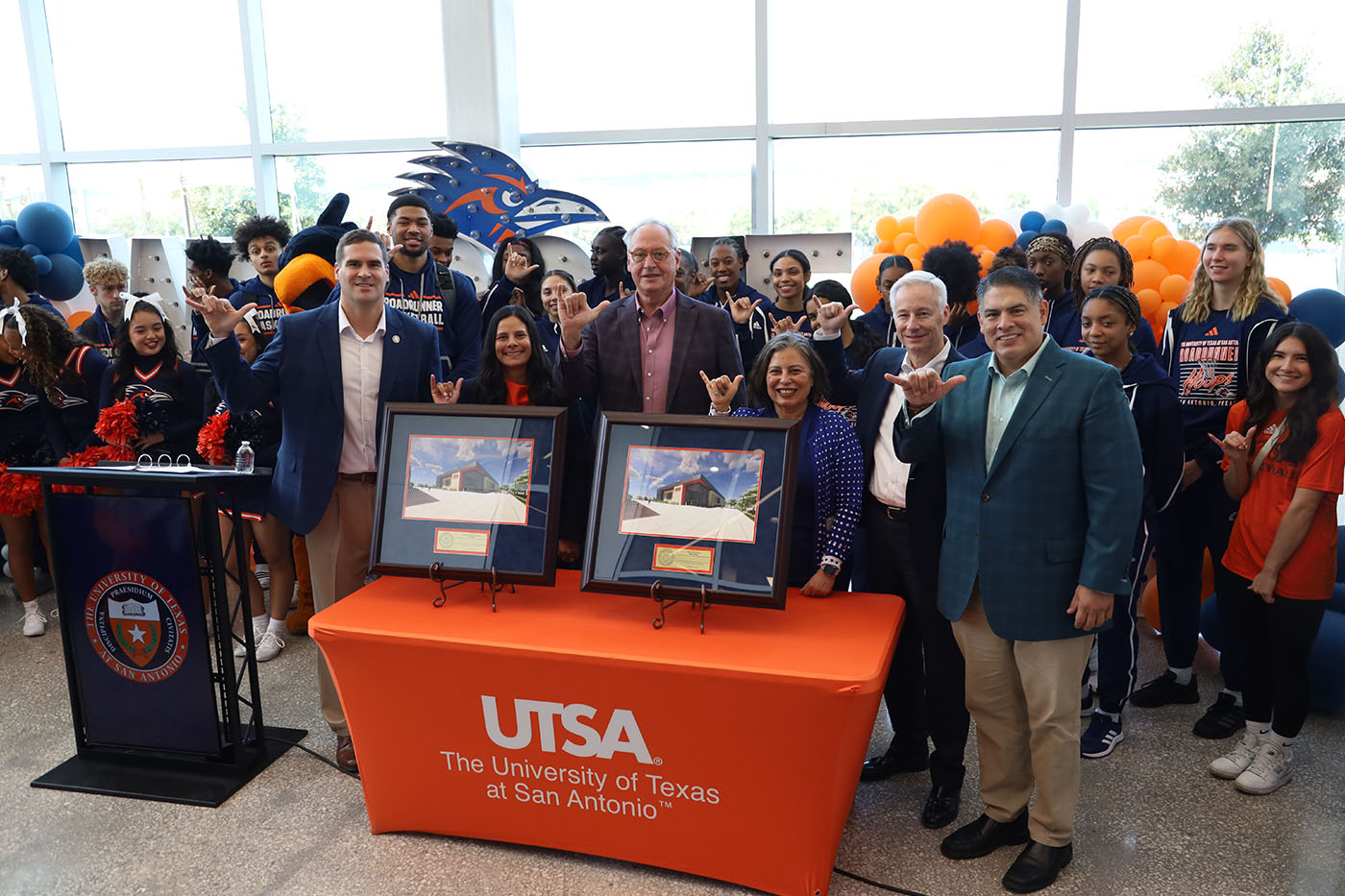 Moody, Campos, Eighmy, Salazar, Dawson and Pelaez with UTSA's basketball and volleyball players