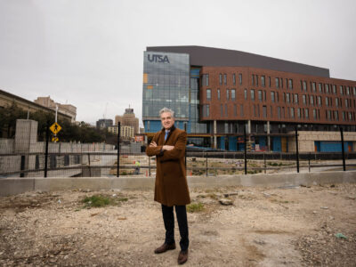 David Mongeau poses in front of San Pedro I during its construction.